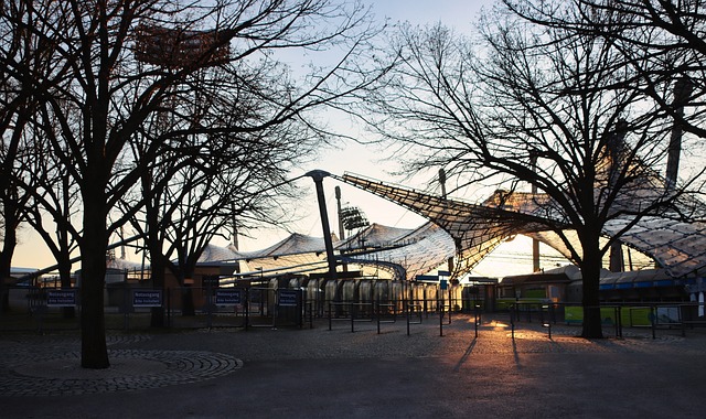 更强调了团 更强调了团